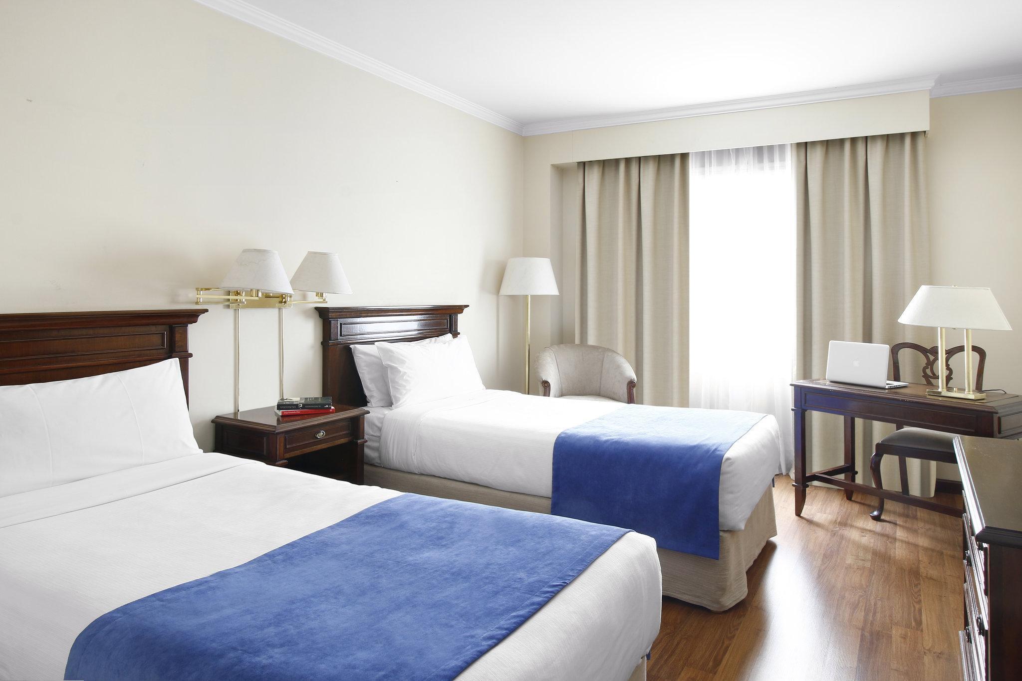 Cyan Americas Towers Hotel Buenos Aires Exterior photo