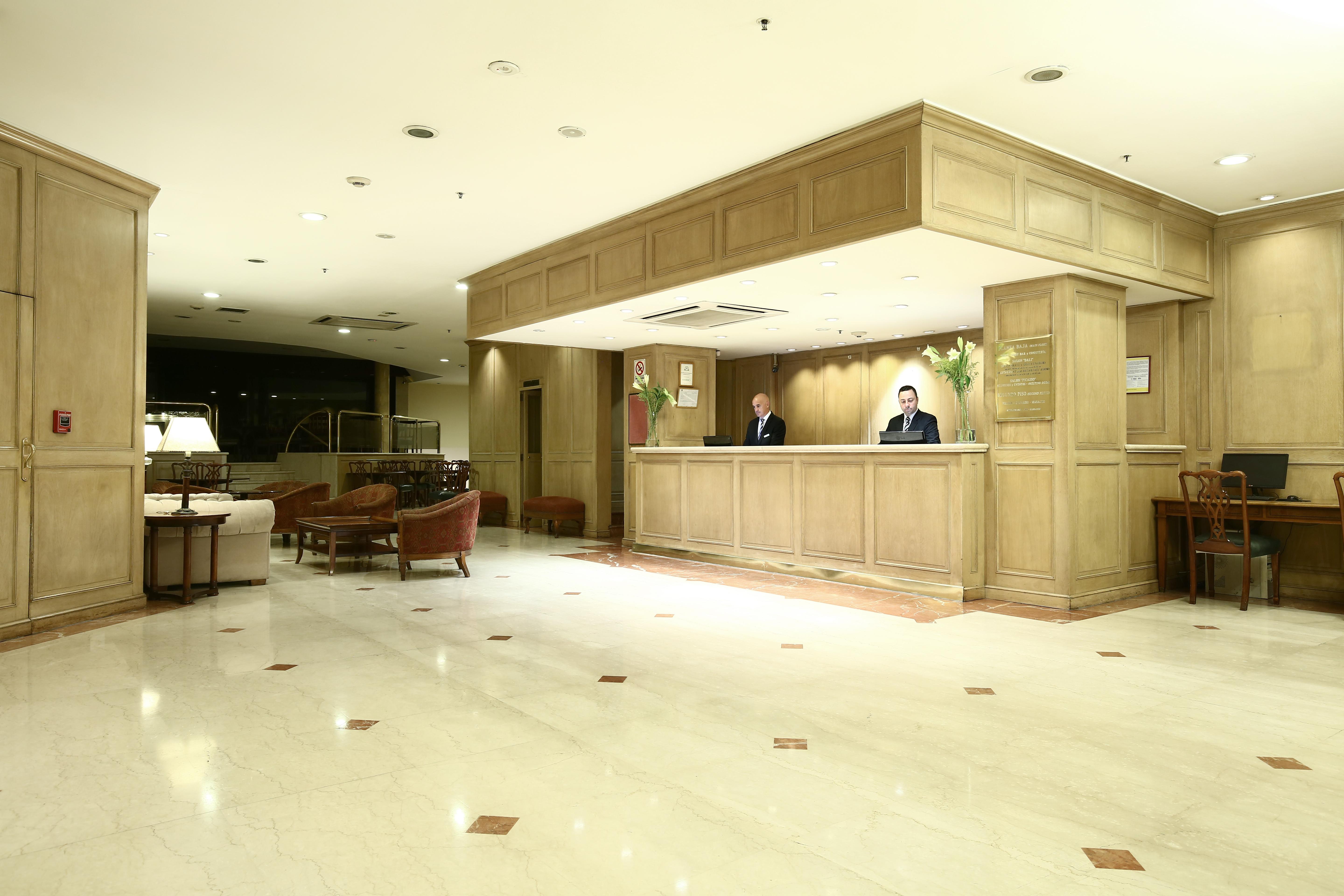 Cyan Americas Towers Hotel Buenos Aires Exterior photo